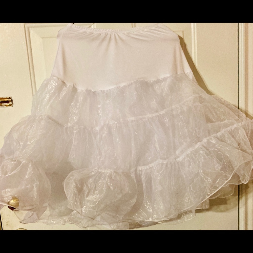 Ladies 3 layer petticoat